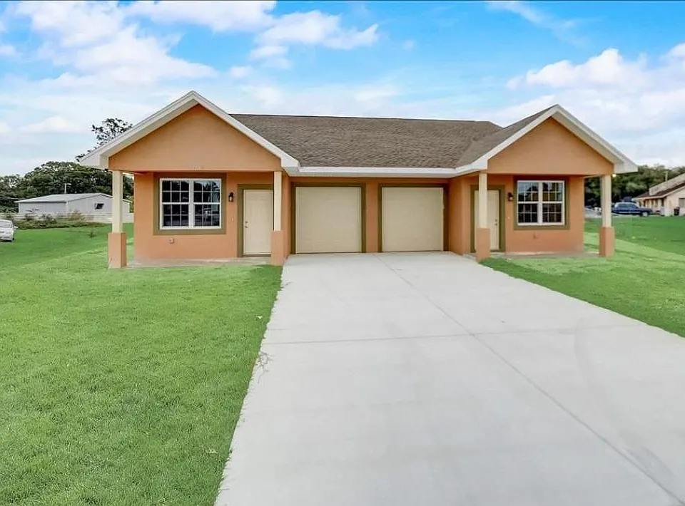 3867 Janeen Cir