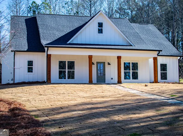 16 Edgewater Dr, Temple, GA 30179