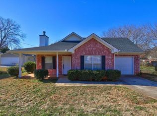 31 Carver Rd, McDonough, GA 30253