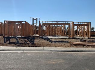 676 Pinnacle Dr W, Madera, CA