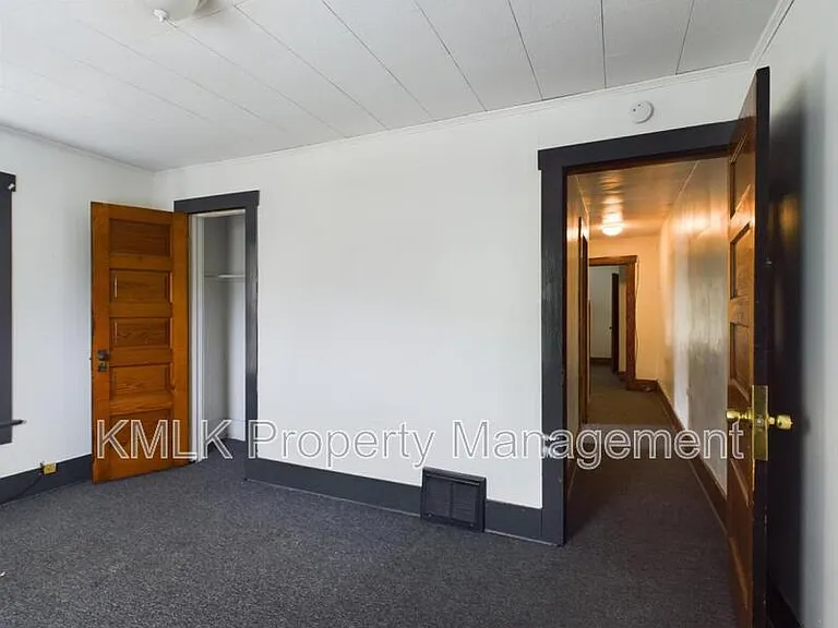 693 Kling St — Photo 21