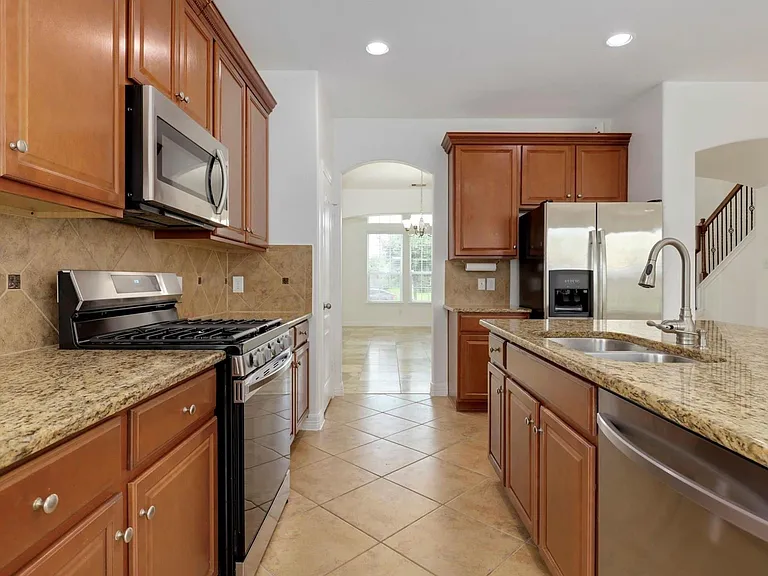 2110 Mateo Park Dr — Photo 16