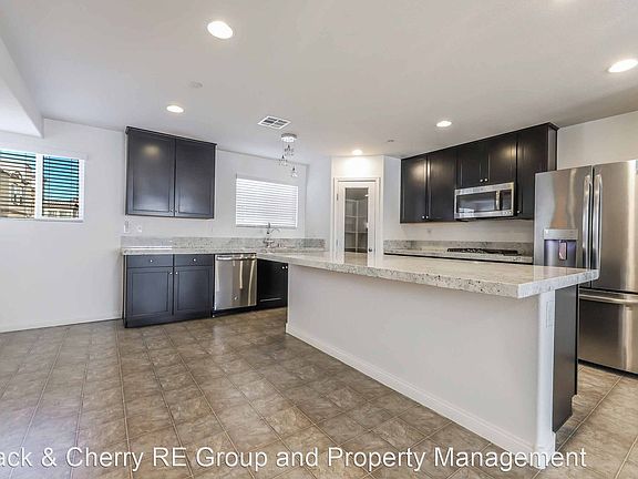 4th image of 1525 Spiced Wine Ave Unit 18105