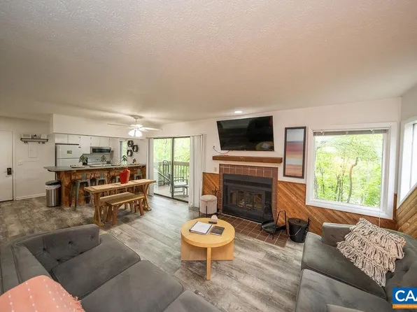 2244 Tanners Rdg, Wintergreen Resort, VA 22967