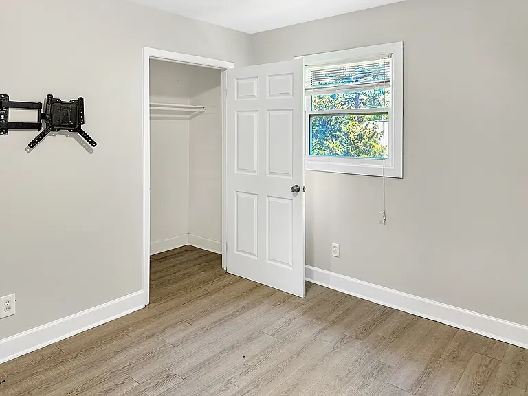 1432 Ardmore Dr #D — Photo 10