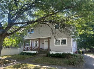 120-122 Sycamore St, Holyoke, MA 01040