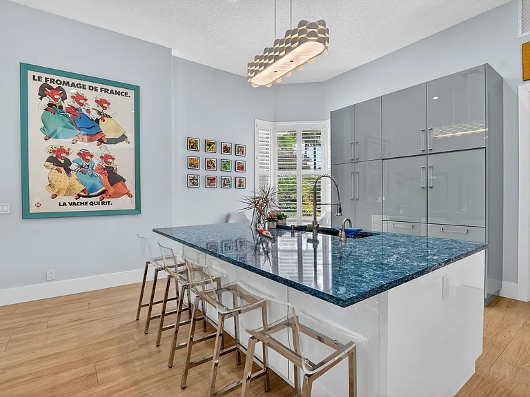 7843 Villa D Este Way — Photo 18