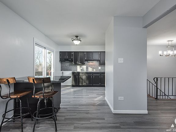 4th image of 22442 Imperial Dr