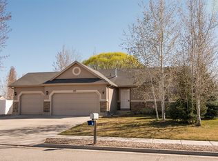 1193 W 1075 N, Clinton, UT 84015