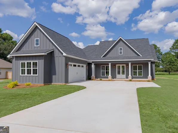 1004 Country Club Rd, Perry, GA 31069