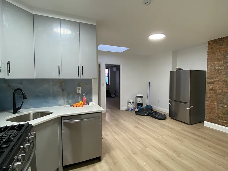 855 Wyckoff Ave #1 — Photo 2