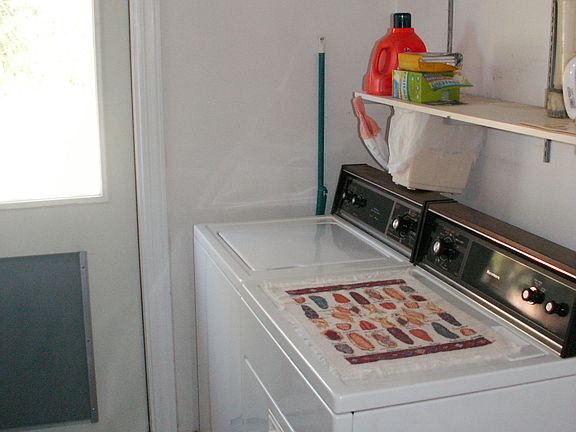 Large laundry/pantry