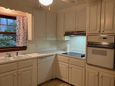 4th image of 116 School Ln
