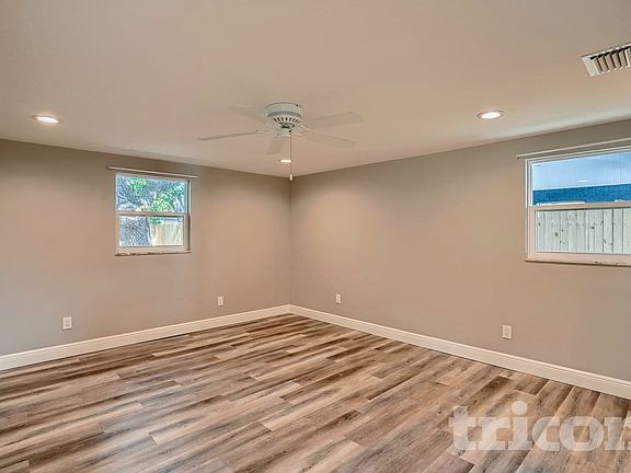 5th image of 5285 86th Ave N