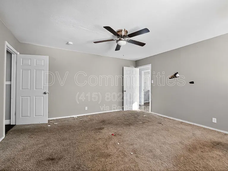 3901 Dakota Trl — Photo 9