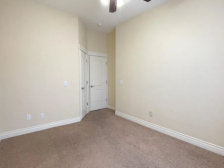 215 N Wright St — Photo 22