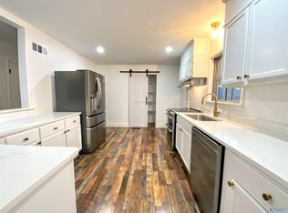 917 Speake Rd NW, Huntsville, AL 35816