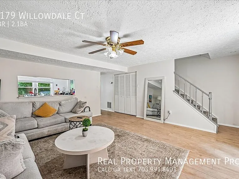 8179 Willowdale Ct — Photo 3