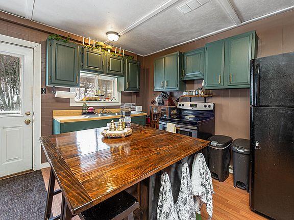 4th image of 240 Darrington Road