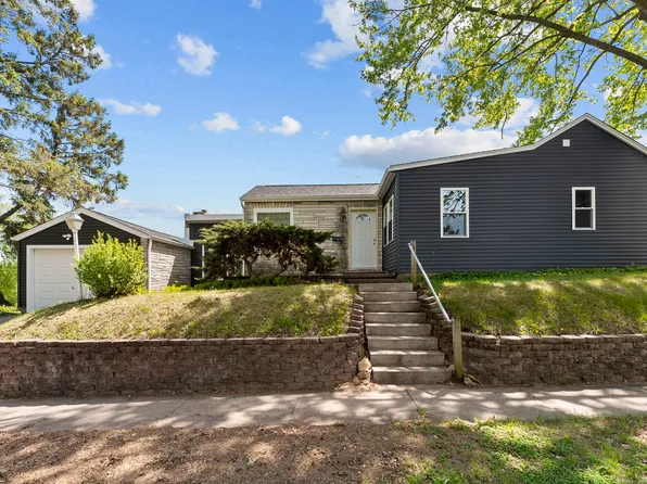 3724 N Sturdevant St, Davenport, IA 52806