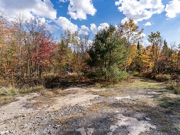 2nd image of 1088 Merkley Rd