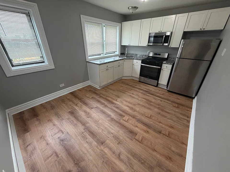 7007 S Michigan Ave #2