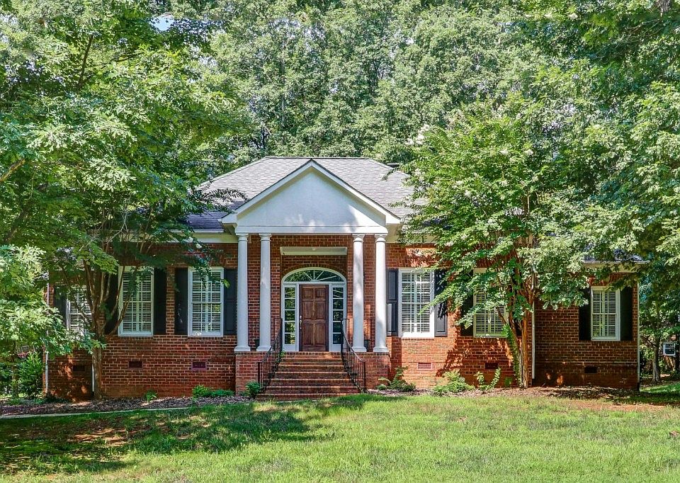 1st image of 8007 Chatsworth Ct
