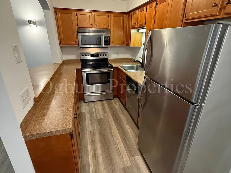 1310 Brookstown Ave — Photo 4