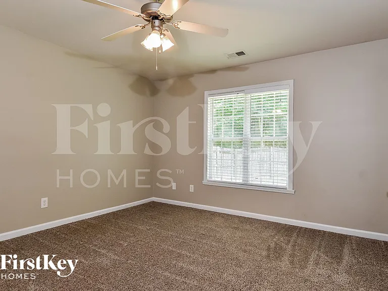 3922 Bluestem Dr — Photo 7