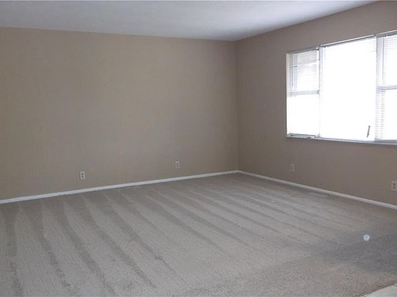 5th image of 2248 Hogan Dr