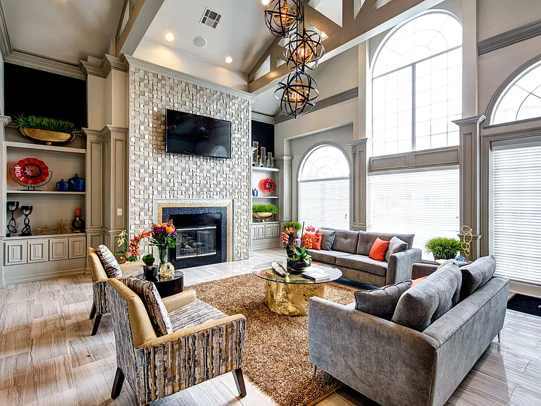 Regency Dell Ranch Apartments — Photo 4