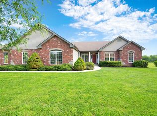 2171 Chickadee Ct, O'Fallon, MO 63366