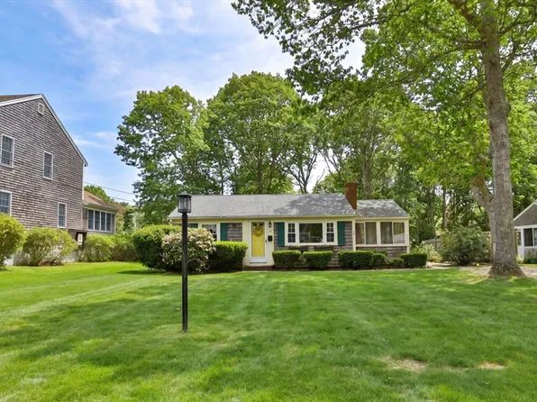 15 Squanto Rd, South Yarmouth, MA 02664