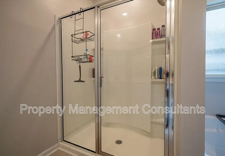 16246 Water Mill Rd — Photo 16
