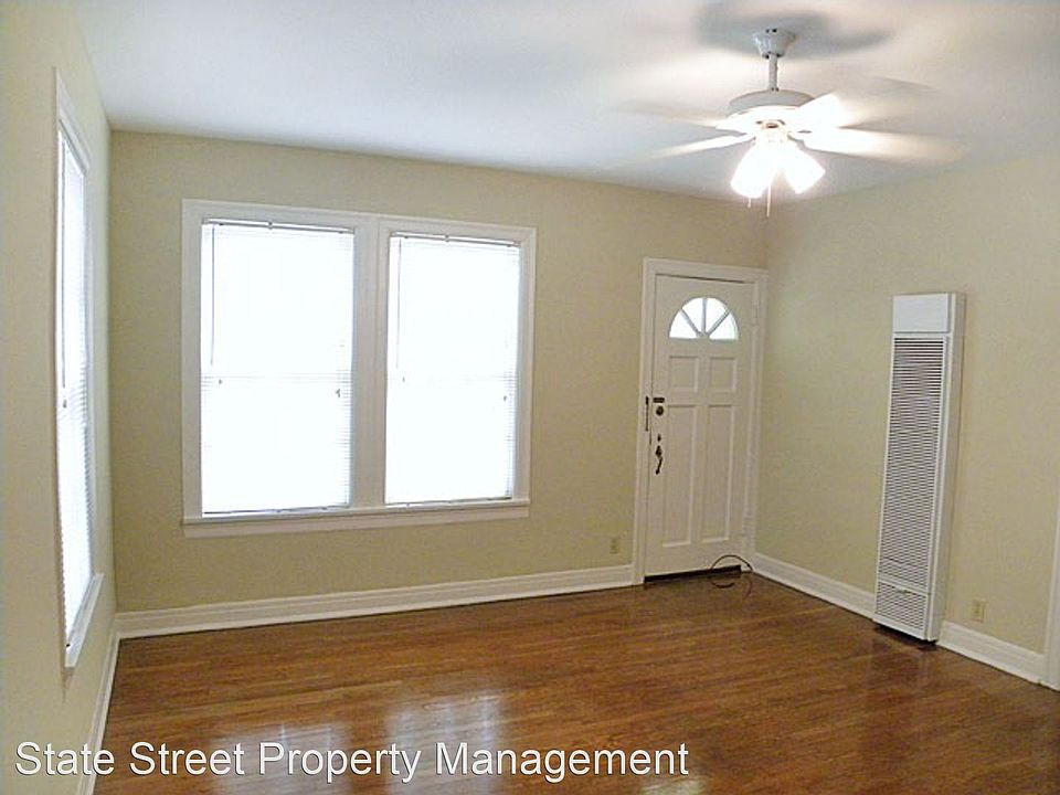 2nd image of 1301 W 13th St #A