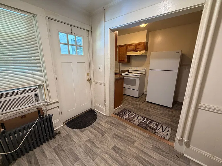 1 Bodfish Ave — Photo 6