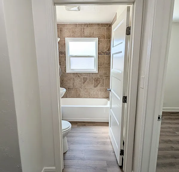 728 Locust St — Photo 12