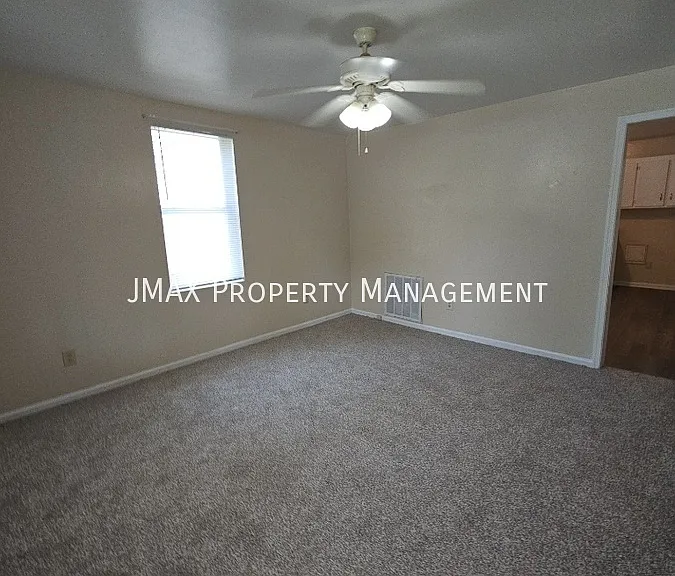 1732 Hanover Ave NW #A — Photo 3
