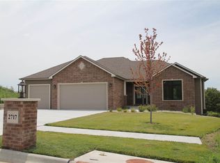 2717 Tobacco Rd, Manhattan, KS 66503