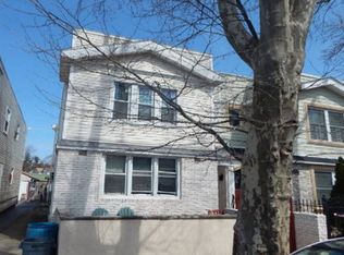 19715 91st Rd, Hollis, NY 11423