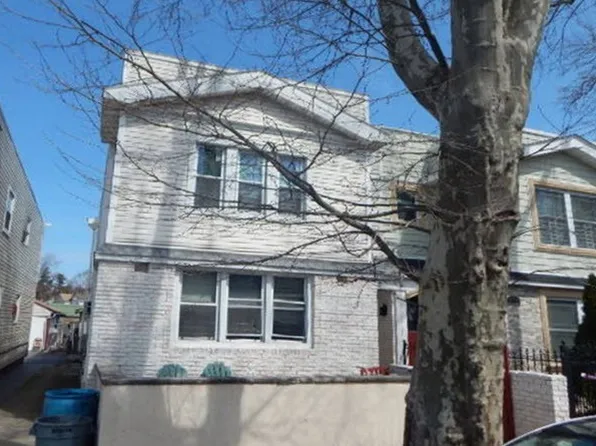 19715 91st Rd, Hollis, NY 11423