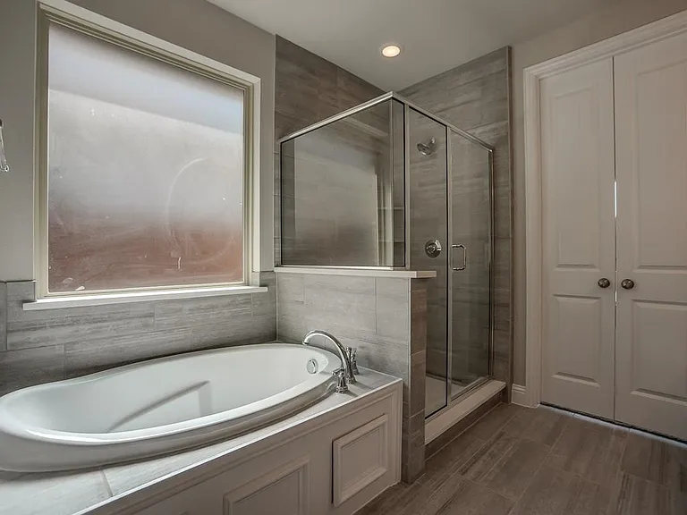 736 Carlisle Dr — Photo 21