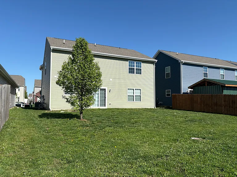 5292 Brandywine Dr — Photo 2
