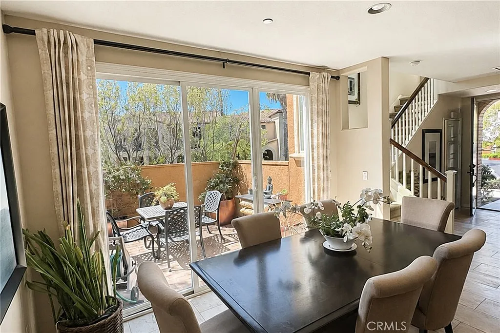 4 bed, 1780 sqft, $6,300 — Photo 4