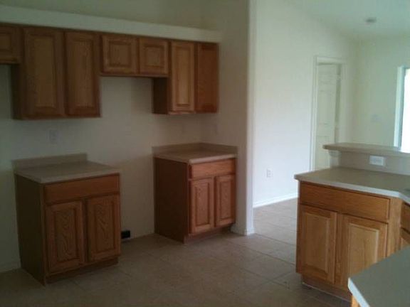 4th image of 2722 NE 20th Ct