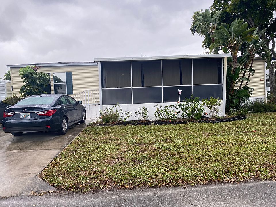 1st image of 208 NE 52nd St