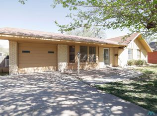 3005 Bandolina Ave, Roswell, NM 88201