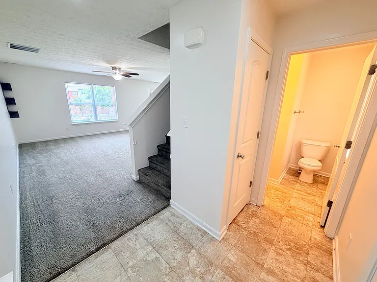 1008 Balto Dr — Photo 2