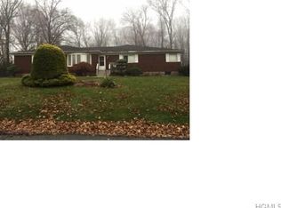 94 Sutin Pl, Spring Valley, NY 10977