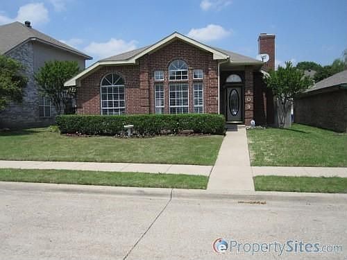 1st image of 609 Willow Oak Dr